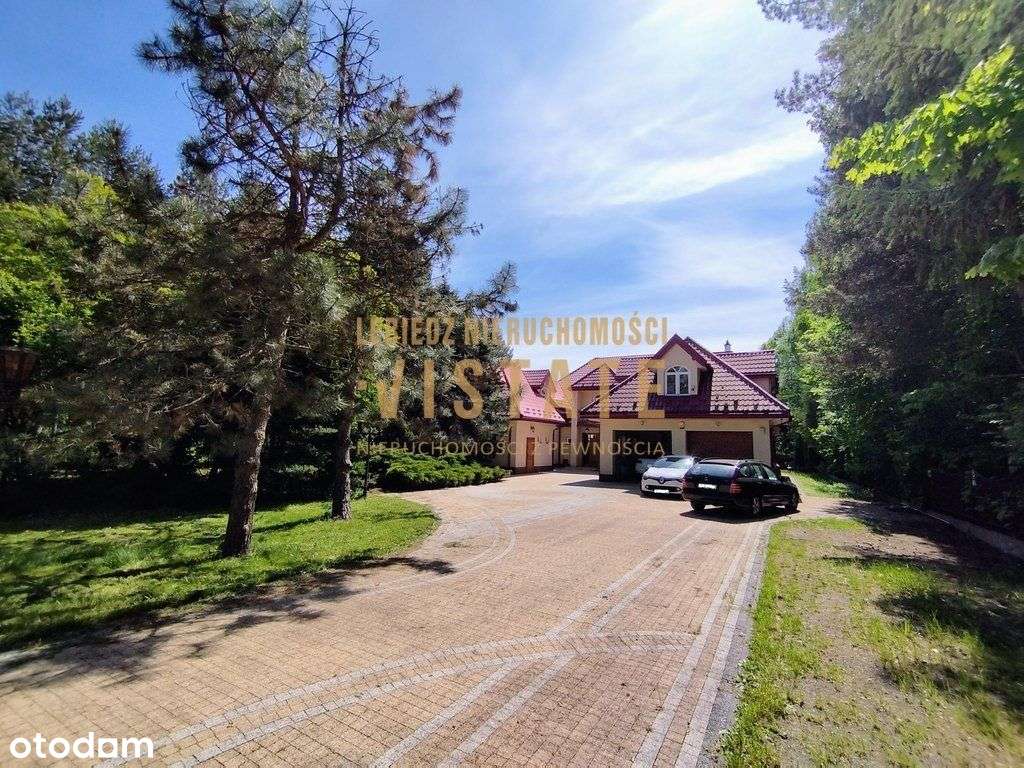 Wiązowna rezydencja na sprzedaż-5