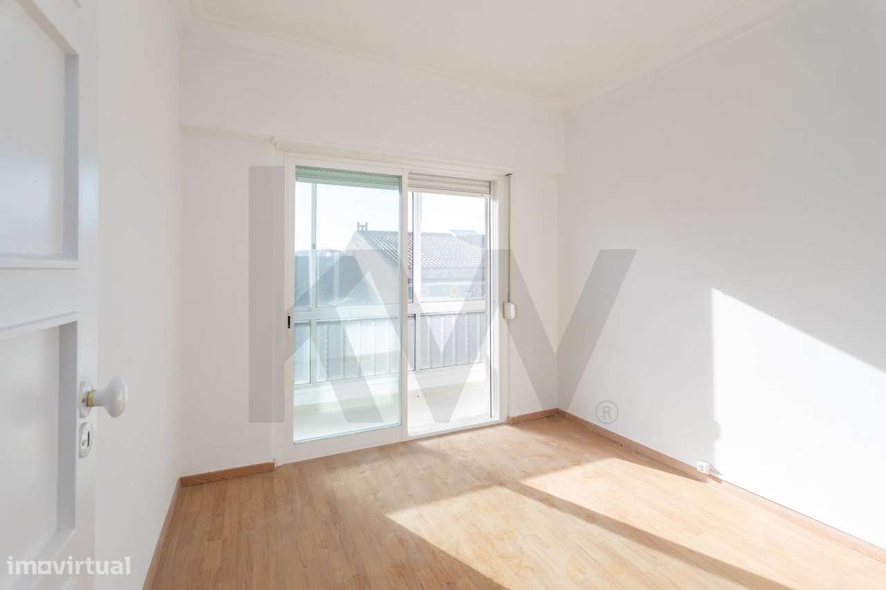 Apartamento T3 Exclusivo no Restelo: Oportunidade Única! - Grande imagem: 3/39