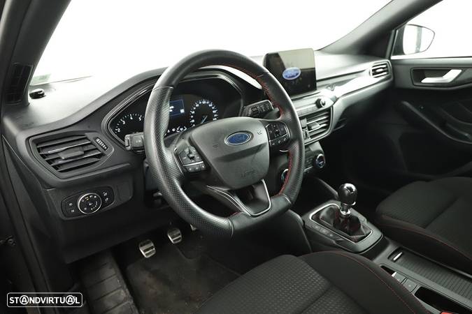 Ford Focus 1.0 EcoBoost MHEV ST-Line - 6