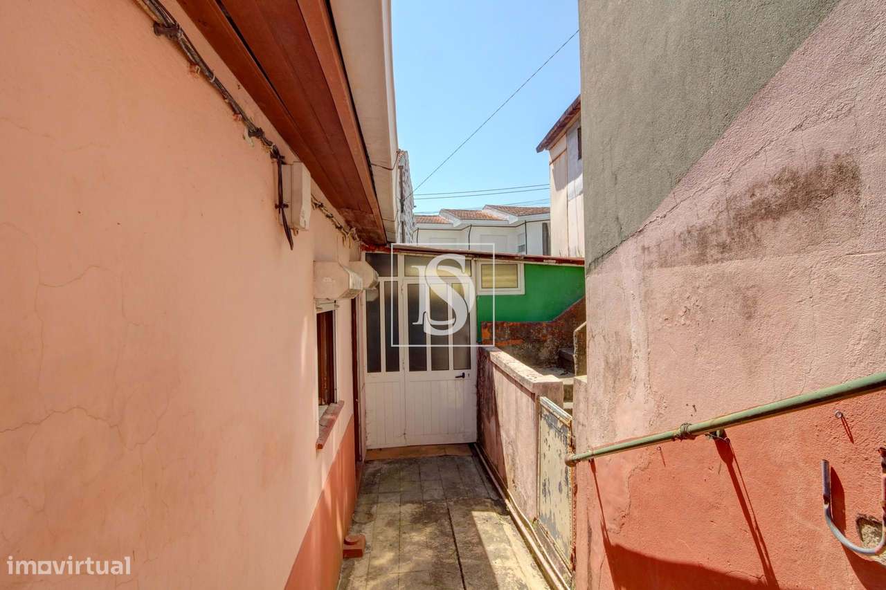 Moradia T2 para Reabilitação- Pedrouços-17