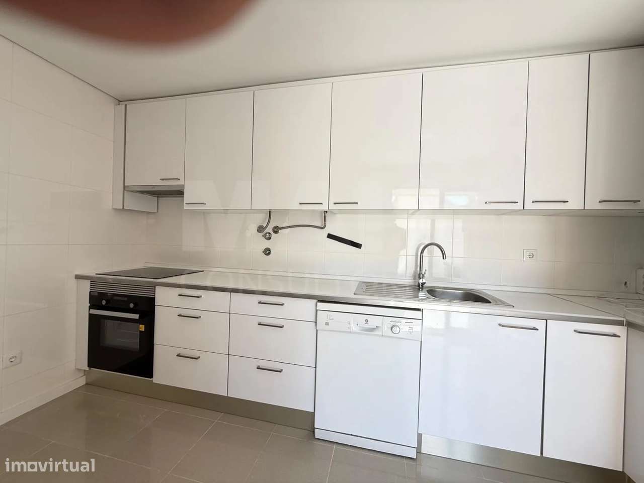 Apartamento T2 Semi-Novo | Terraço | Garagem | Bombarral-20