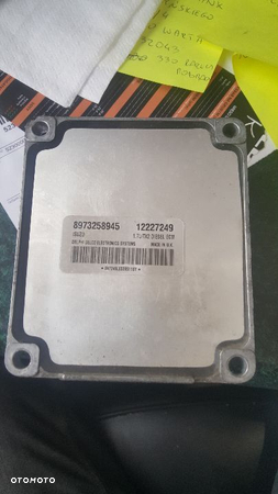 Komputer sterownik silnika ECU Meriva 1.7 DTI 12227249 - 1