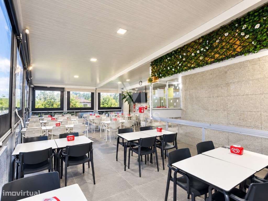 Trespasse de café pastelaria e restaurante em Aldreu - Barcelos-3