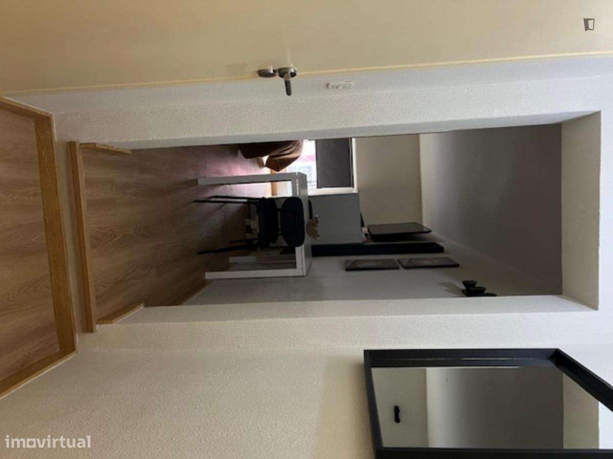 Apartamento com 1 quartos - localizado em Arroios Lisbon - Grande imagem: 3/9