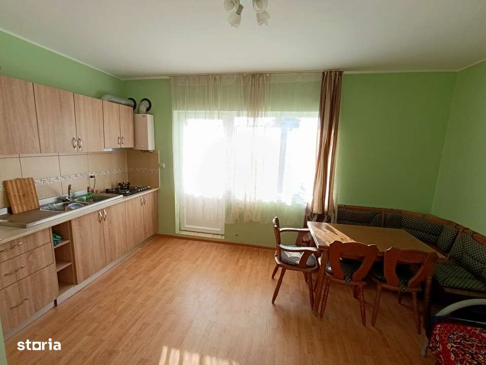 Casa 282 mp, 4 dormitoare si garaj, Dealul Florilor - Dej - Imagine principală: 5/10