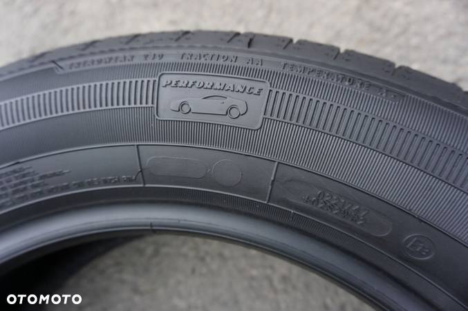 Goodyear EfficientGrip Perf 205/60R16 92V L221 - 9