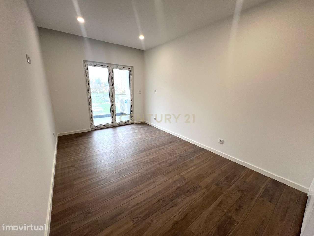 Sintra - Algueirão, apartamento T2 novo com 2 parqueamentos - Grande imagem: 5/11