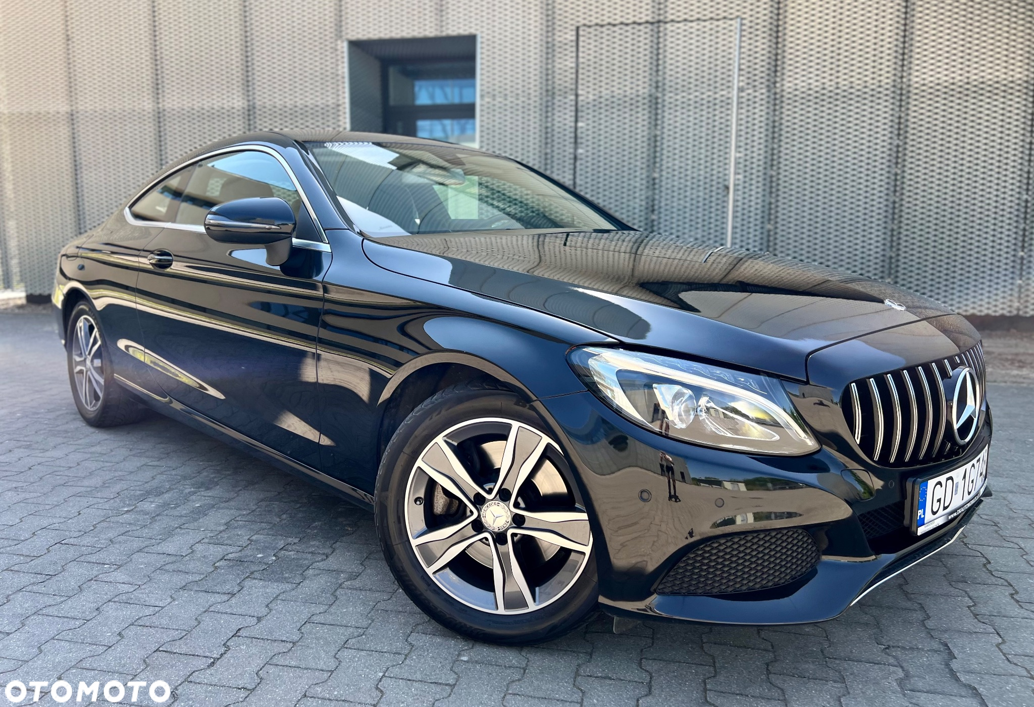 Mercedes-Benz Klasa C 200 Coupe 7G-TRONIC - 3