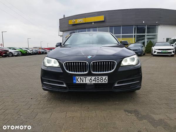 BMW Seria 5 530d xDrive Luxury Line - 3