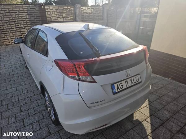 Honda Civic 1.8 i-VTEC MT Sport - 5