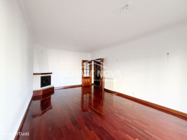 Apartamento T3 em Quinta da Comenda