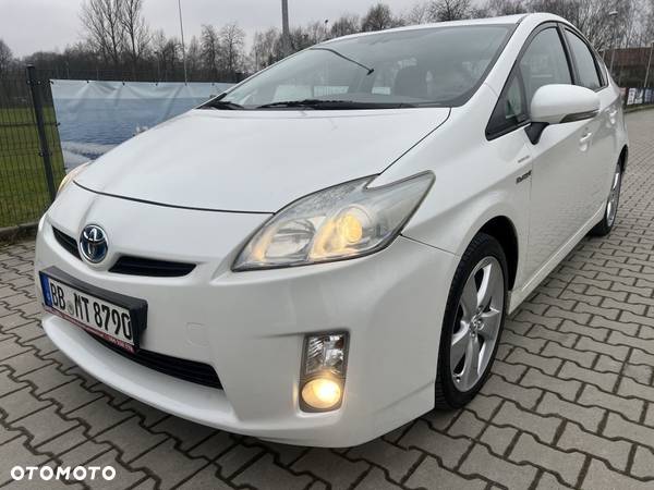 Toyota Prius - 33