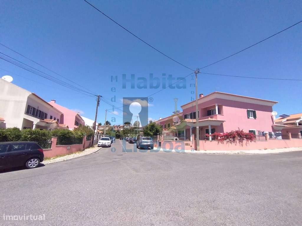 Moradia V5 em Albarraque, Sintra - Espaço, Conforto - Grande imagem: 4/50