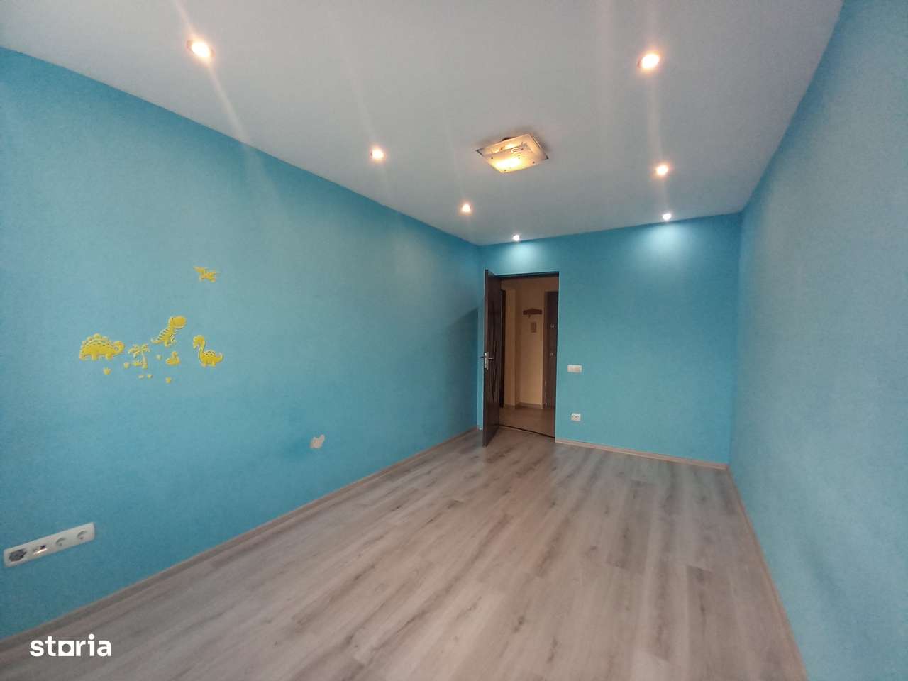 V. Tepes - zona Basarab, apartament cu 3camere, decomandat!!-8