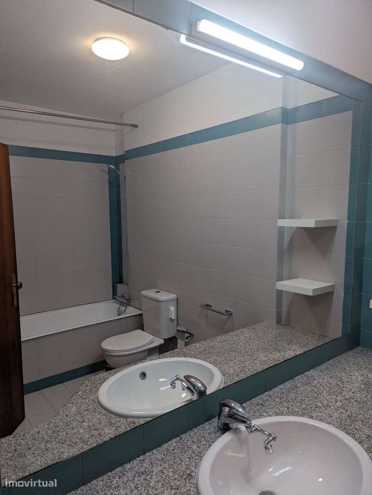 Arrenda-se T1 - cozinha mobiliada - Grande imagem: 5/7