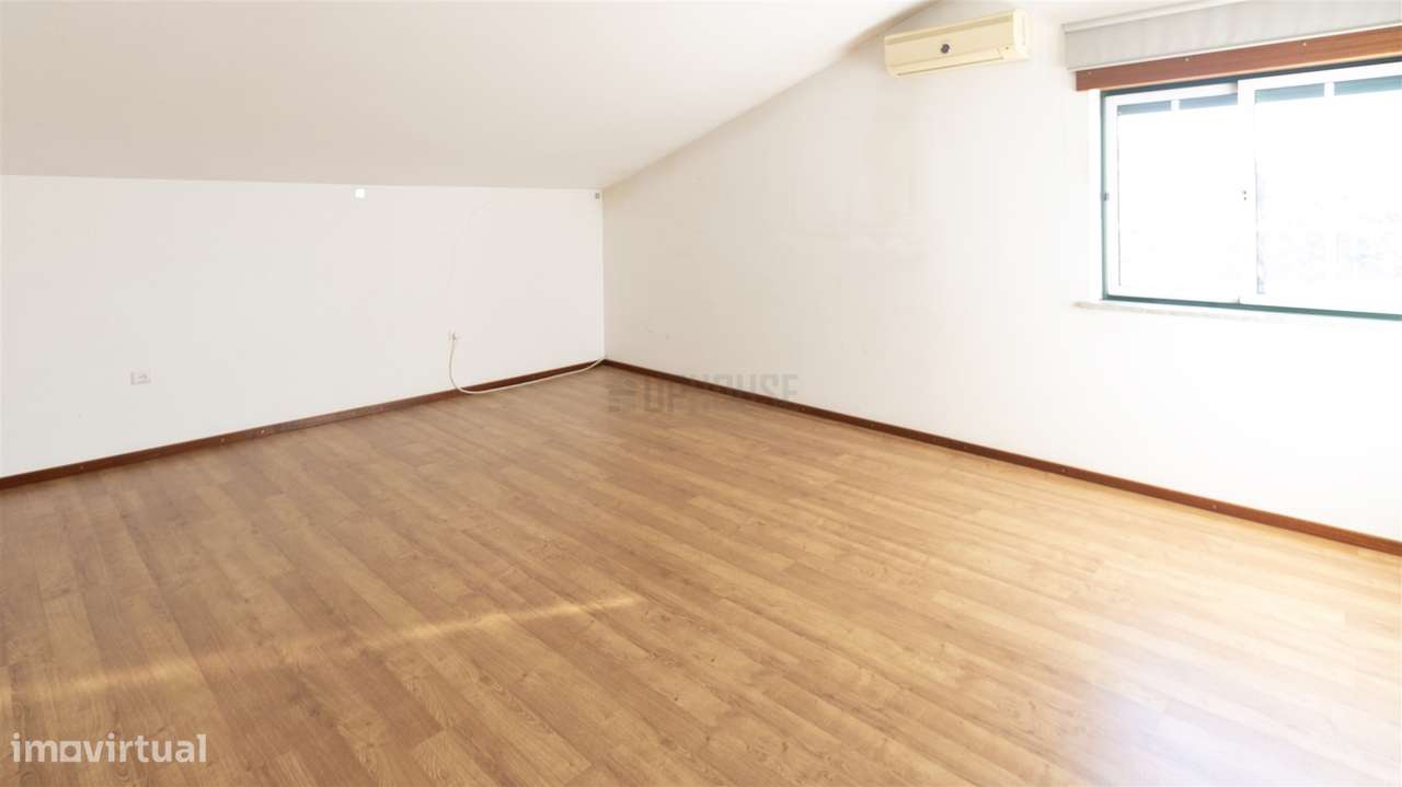 Moradia Geminada T3+1 – Viso Norte, Viseu-22