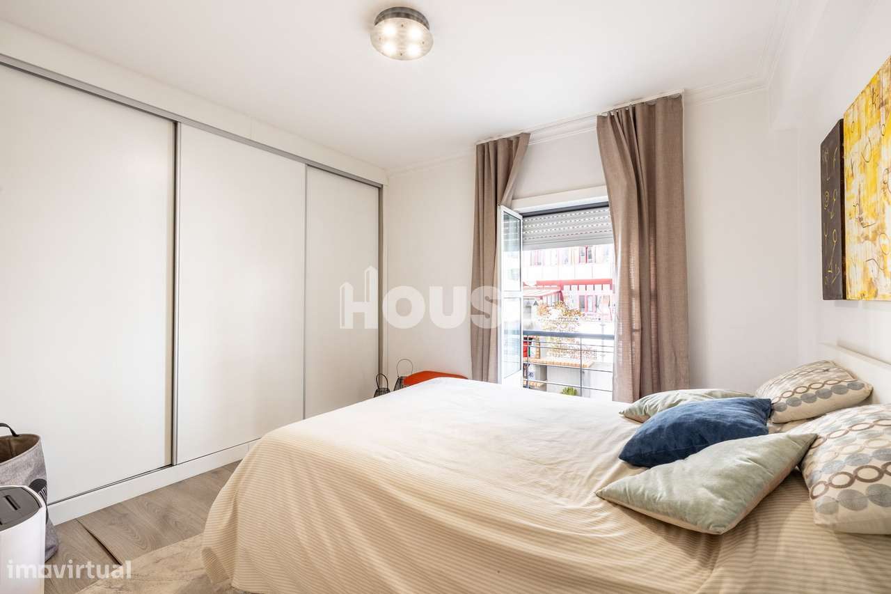 Apartamento T3 com Sótão, Garagem e Terraço – Nova Leiria-35