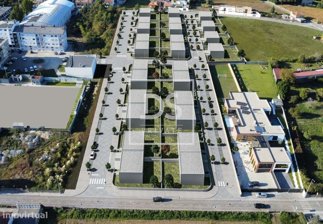 Loteamento em Castêlo da Maia | Lotes para Moradias com 3 e 4 Frentes-1