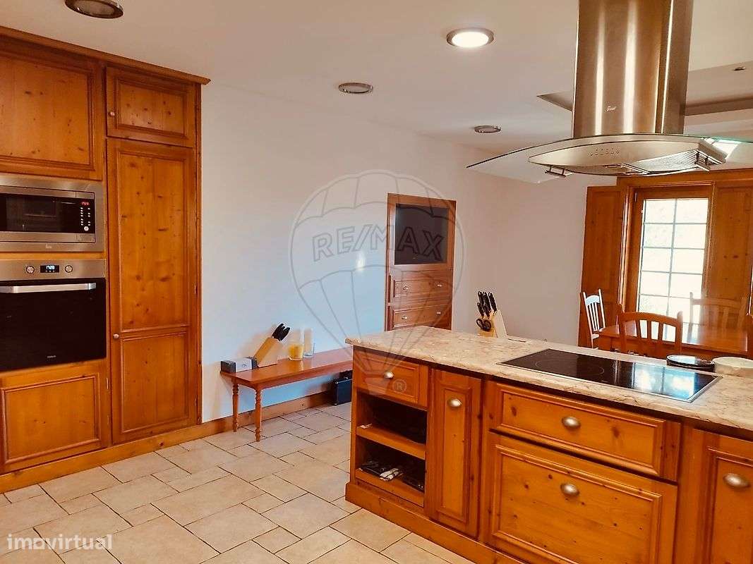 Moradia T4 para venda-17