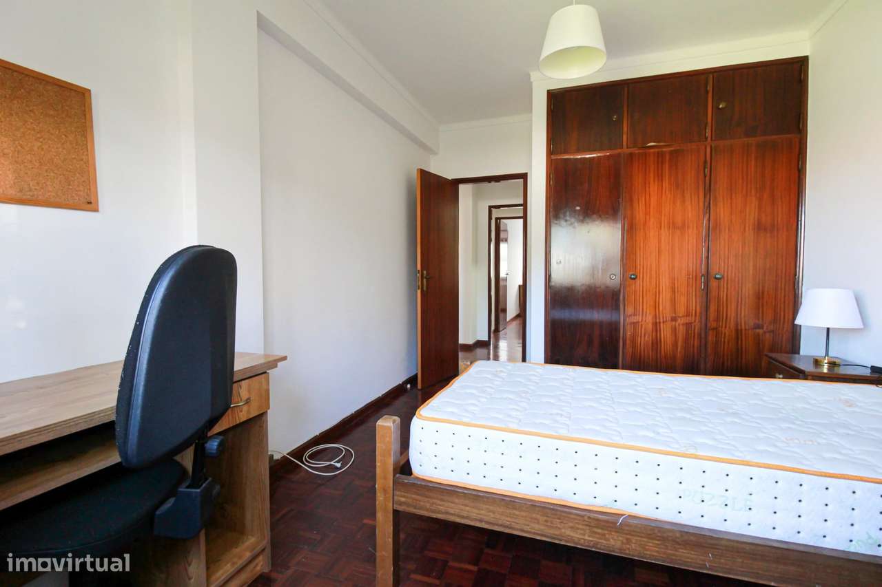 Apartamento T3 com 85,6m² e parqueamento em Coimbra-13