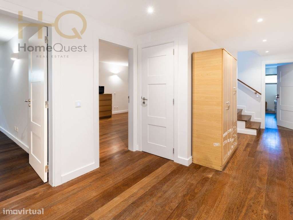 Moradia T4+2 Bairro da Martinha-20