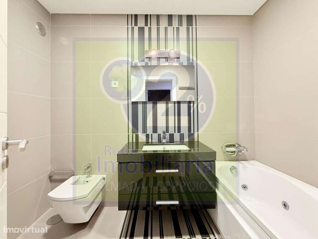 T3, Garagem, Quinta de Santa Teresa-3