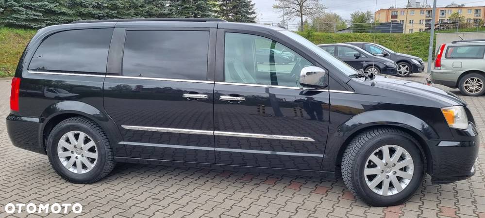Chrysler Town & Country 3.6 Limited - 6