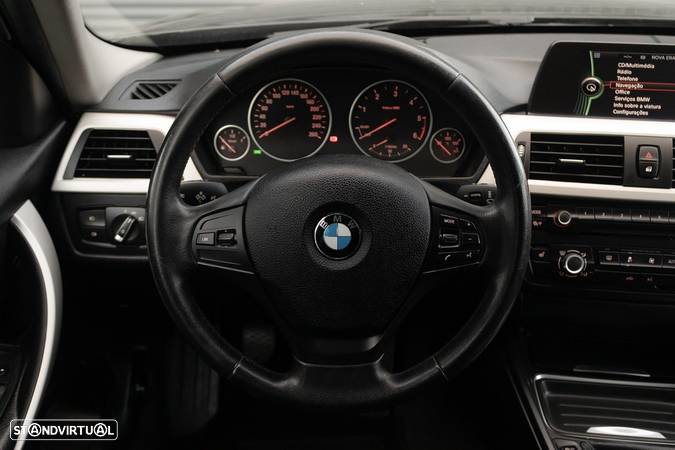 BMW 318 d Touring Navigation - 14