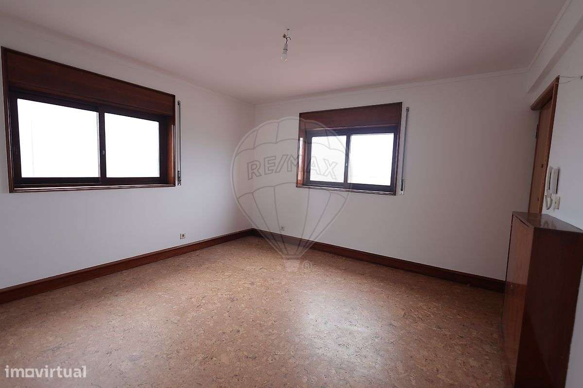 Apartamento T0 para arrendamento - Grande imagem: 4/15