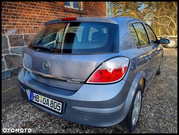 Opel Astra III 1.6 Elegance - 1