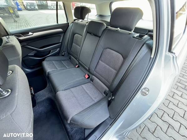 Volkswagen Passat Variant 1.6 TDI (BlueMotion Technology) Comfortline - 19