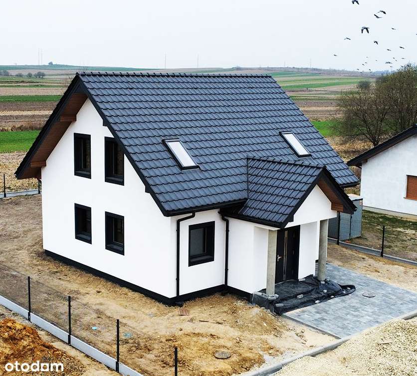 Dom wolnostojący na zamkniętym osiedlu na Przełajce