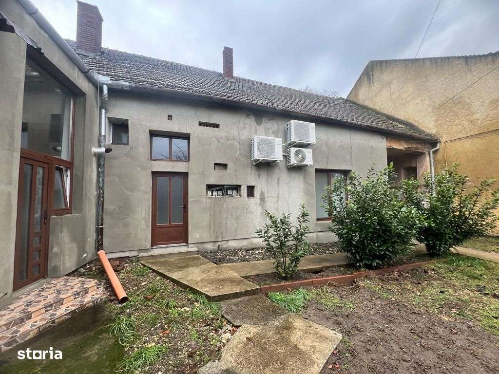 Spatiu pt. BIROU sau CABINET - Imagine principală: 4/10