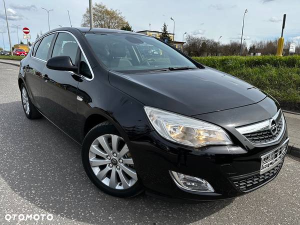 Opel Astra 1.7 CDTI Caravan DPF (119g) Edition - 3