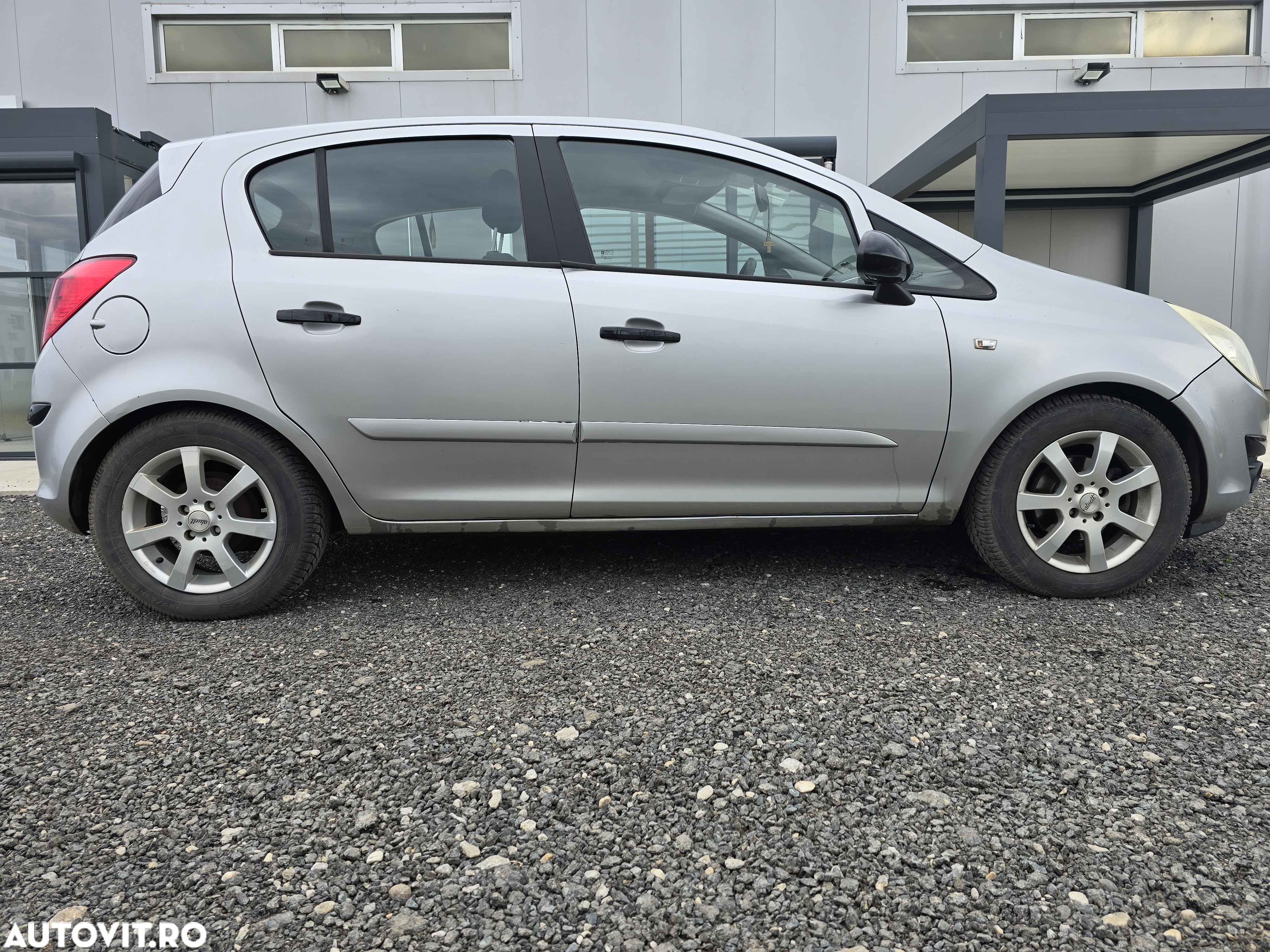 Opel Corsa - 2