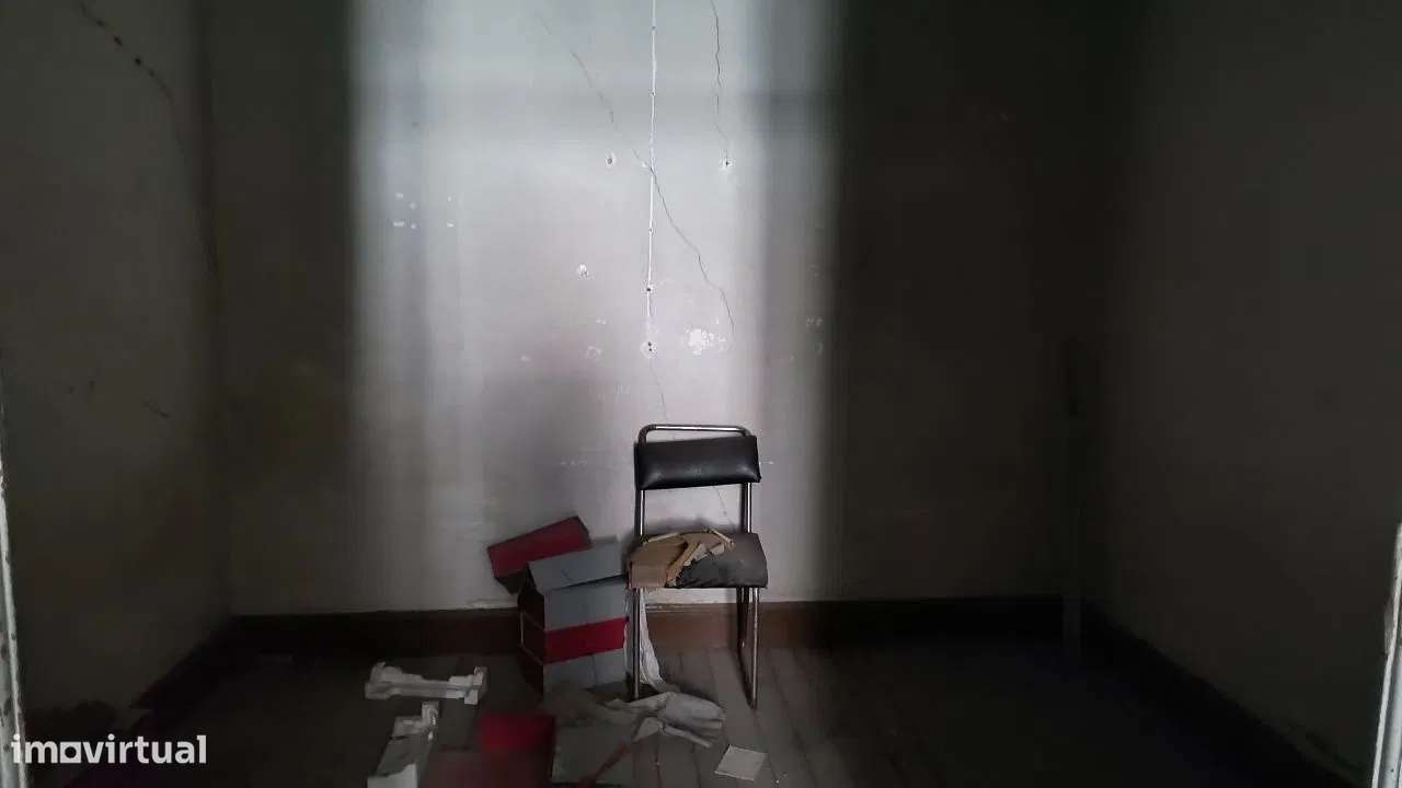 Prédio para Recuperar na Baixa de Coimbra-9