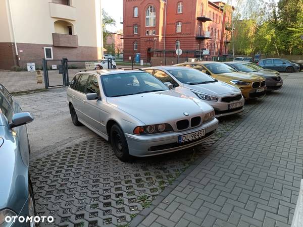 BMW Seria 5 520i - 2