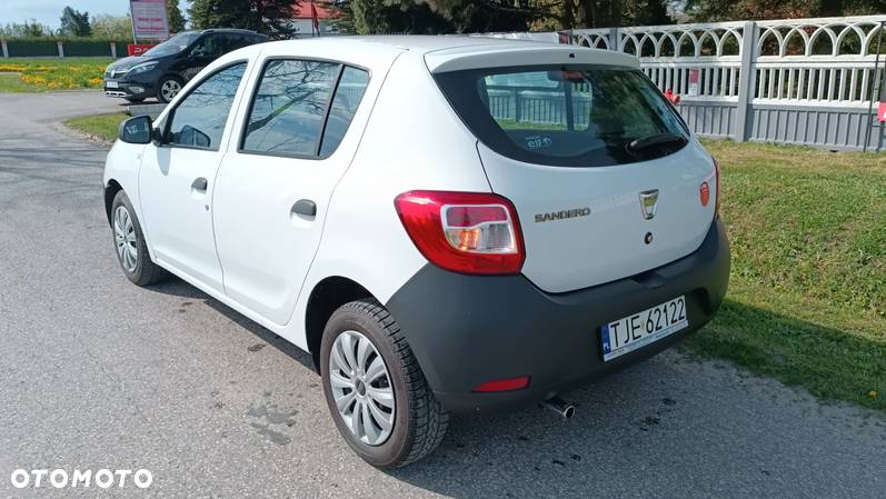 Dacia Sandero 1.2 16V 75 Live II - 4