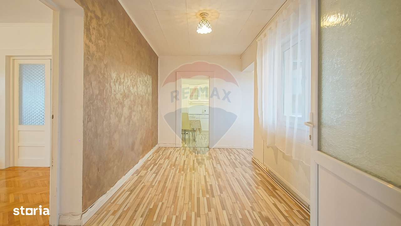 COMISION 0 | Apartament 4 camere + Curte | Zona Tractorul-12