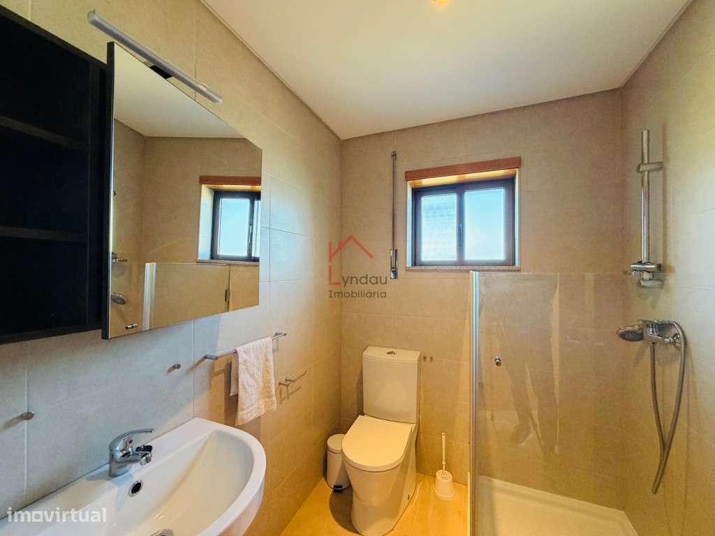 Moradia T1 Airão Guimarães-14