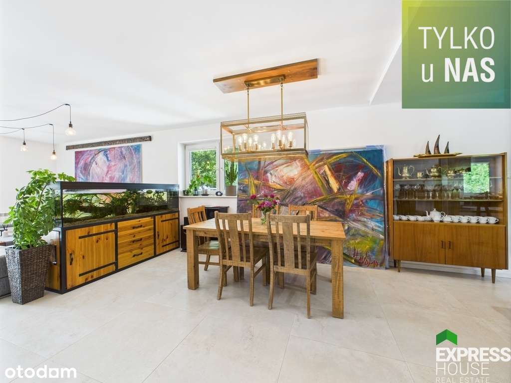 Dom z użytkowym poddaszem, 1493m2 działki.-1