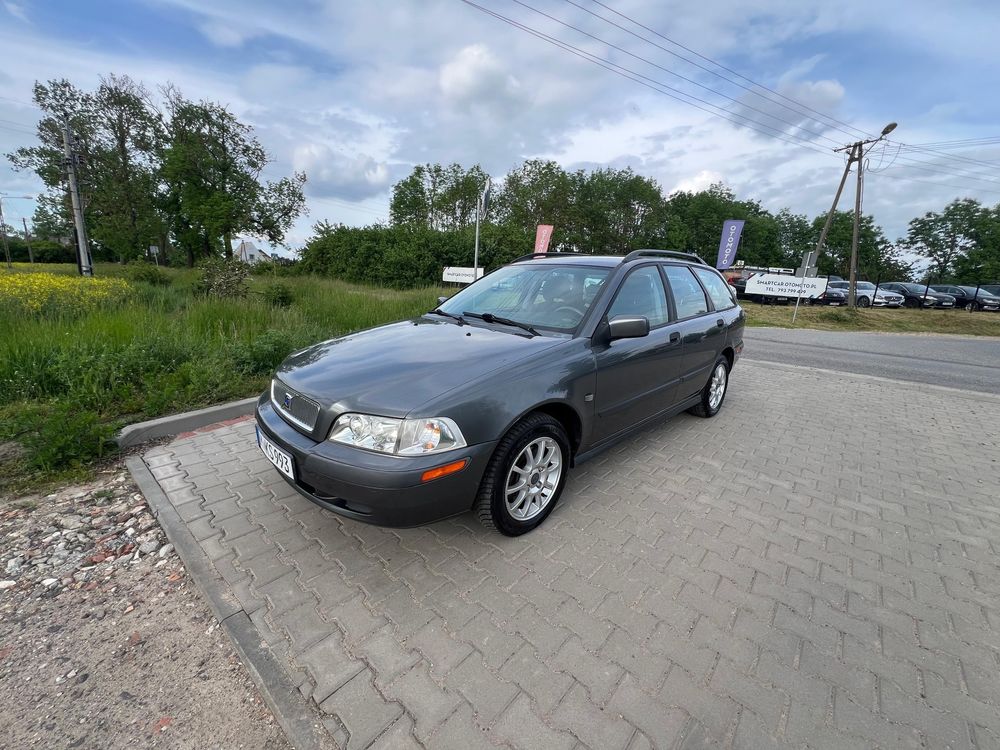 Volvo V40 I 2002