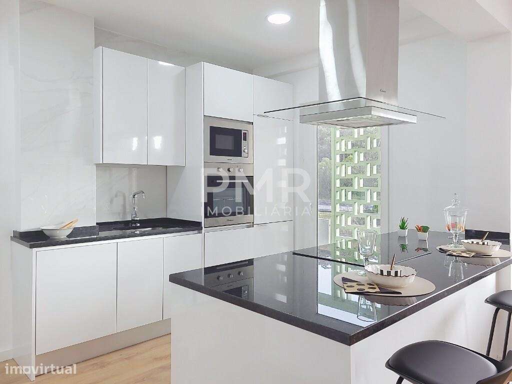 Apartamento T2 Remodelado em Benfica-8