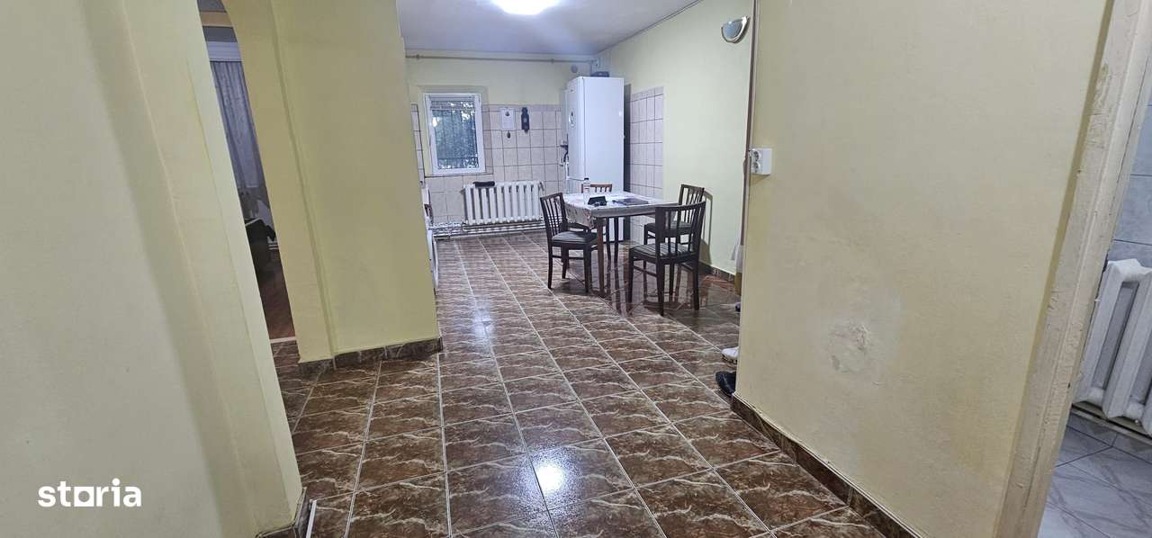 Poarta 6/3 camere /parter inalt - Imagine principală: 1/7