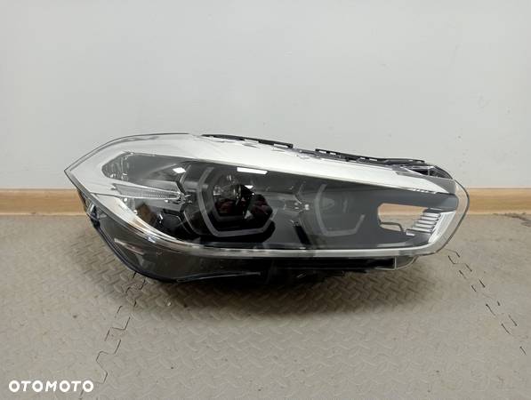 LAMPA PRAWA BMW X2 F39 7489230-09 - 1