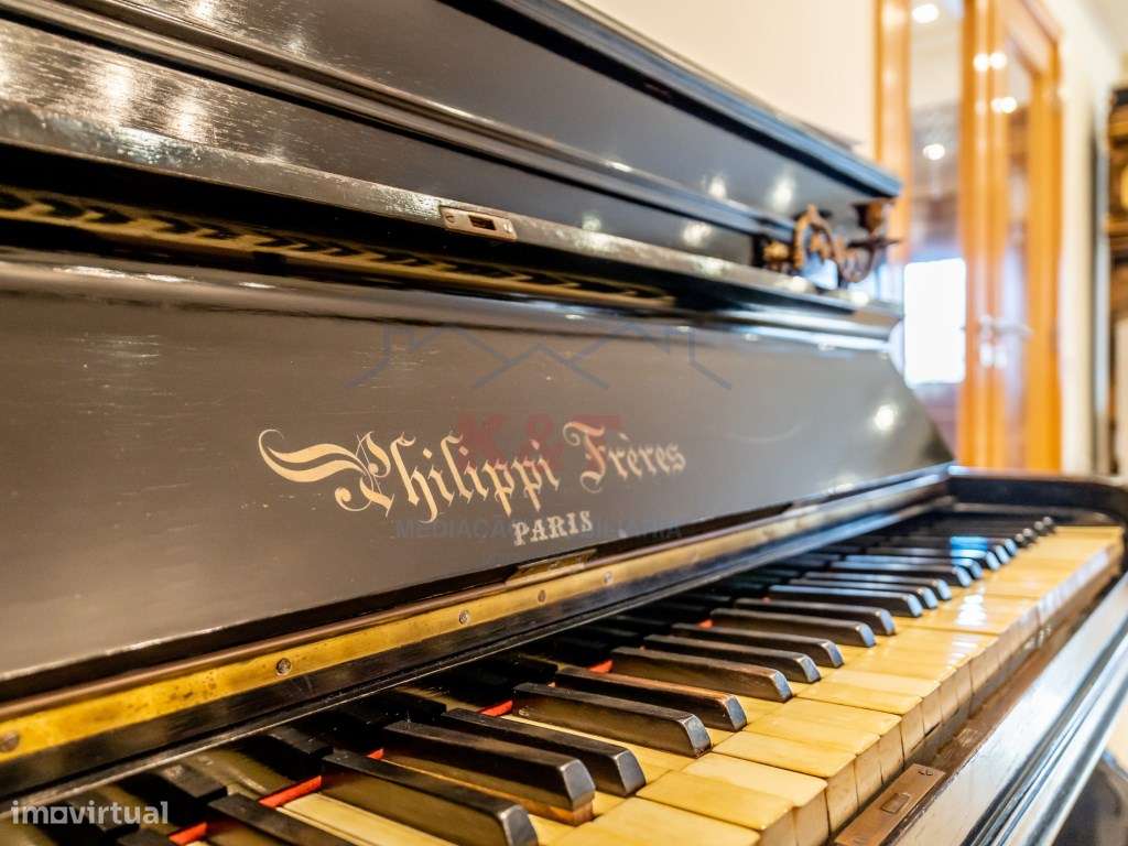 Moradia T5 de Luxo + Apartamento T3 - Lagoa-42