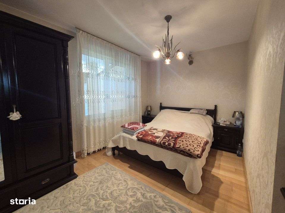 Vanzare proprietate remarcabila situata in zona turistica Runcu - Imagine principală: 5/11