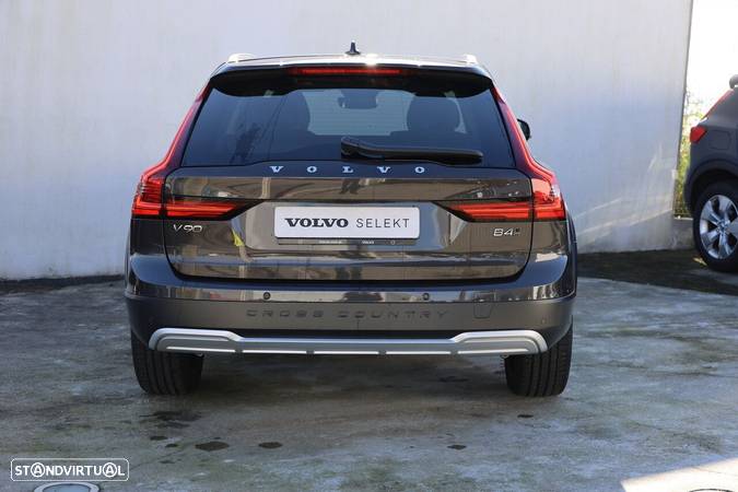 Volvo V90 Cross Country 2.0 B4 Core AWD - 3