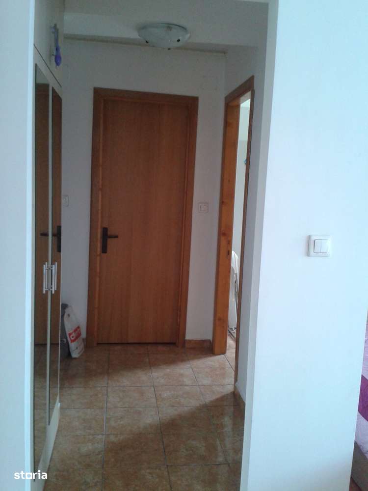 Vand garsoniera spatioasa aproape de parc Brancusi - Imagine principală: 4/9