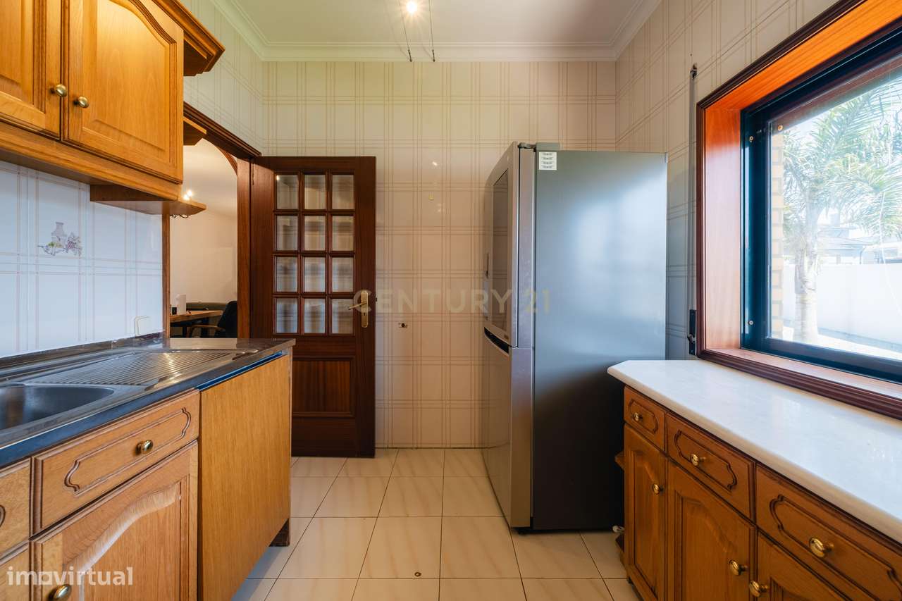 MORADIA T3 A 800M DA PRAIA DE SALGUEIROS | CANIDELO-19